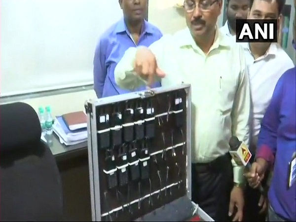 Special Line Holding Machine used by Sonu Jalan for running IPL betting racket Special Line Holding Machine used by Sonu Jalan for running IPL betting racket