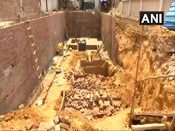 one dead and 5 people injured after under-construction collapsed in greater kailash, delhi one dead and 5 people injured after under-construction collapsed in greater kailash, delhi