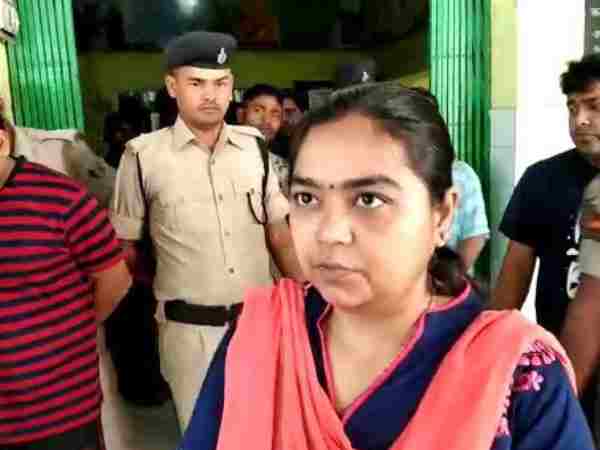 पुलिस कर रही है कार्रवाई