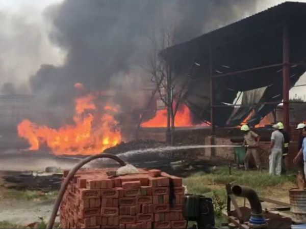 Fire in a chemical factory in meerut rescue operations underway. Fire in a chemical factory in meerut rescue operations underway.