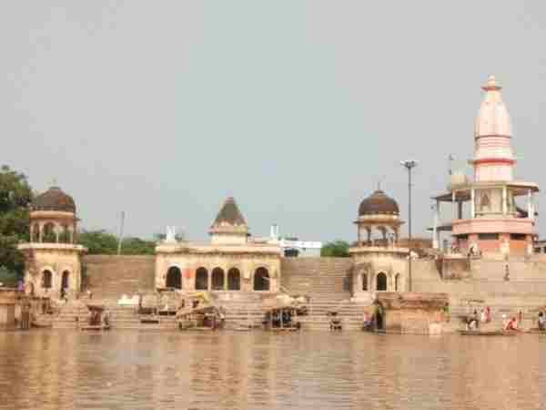 Swachh Ganga plan seems to fail, number of fishes dies due to pollution Swachh Ganga plan seems to fail, number of fishes dies due to pollution