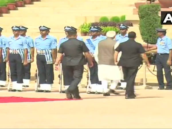 IAF-guard-heat-stokre-pm-modi IAF-guard-heat-stokre-pm-modi
