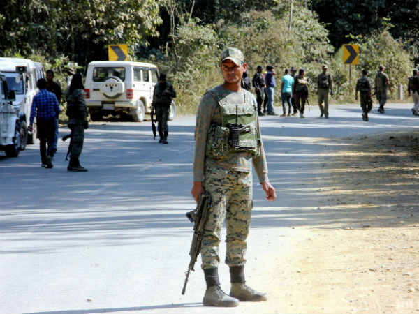 सेना के म्यांमार में दाखिल होने की खबरें