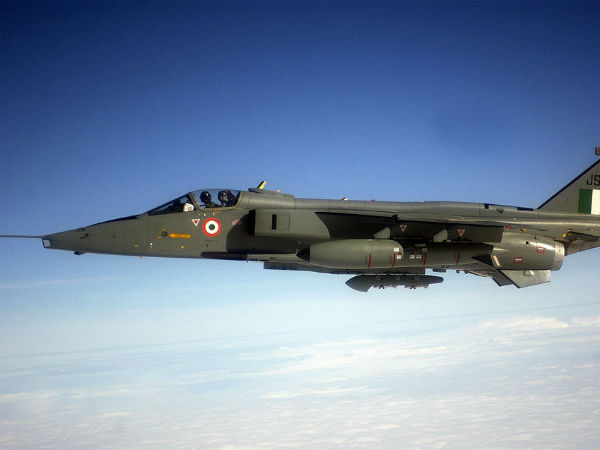 jaguar-crash-jamnagar.jpg jaguar-crash-jamnagar.jpg