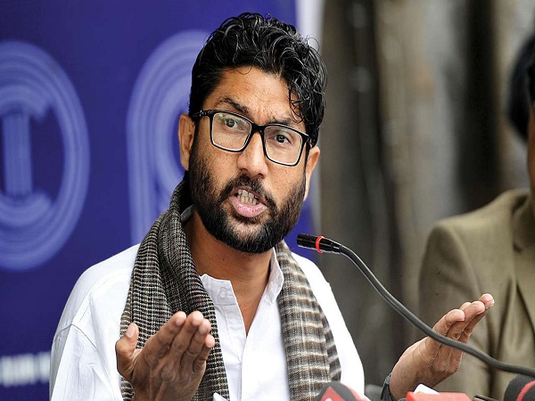Jignesh Mevani Says He Received Death Threat Jignesh Mevani Says He Received Death Threat