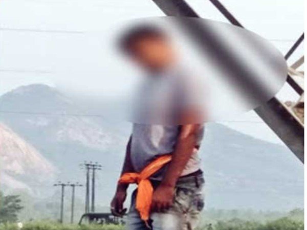 बीजेपी कार्यकर्ता को मारकर पोल से लटका दिया था