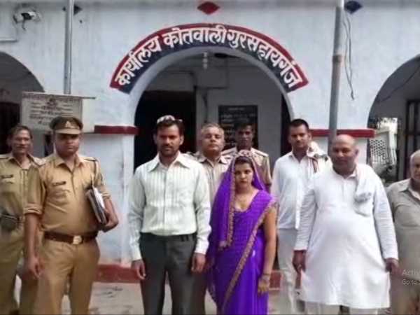 Kannauj police lover couple married in police station Kannauj police lover couple married in police station