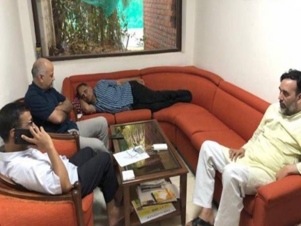 Arvind Kejriwal, Manish Sisodia, Satyendar Jain Gopal Rai on dharna at LG’s home Arvind Kejriwal, Manish Sisodia, Satyendar Jain Gopal Rai on dharna at LG’s home