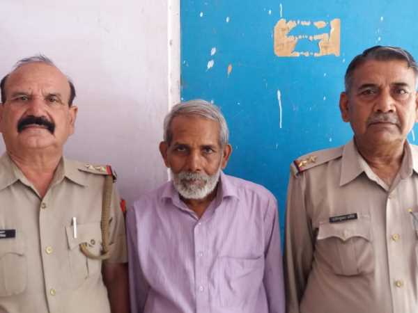 UP Police ने लिया संज्ञान