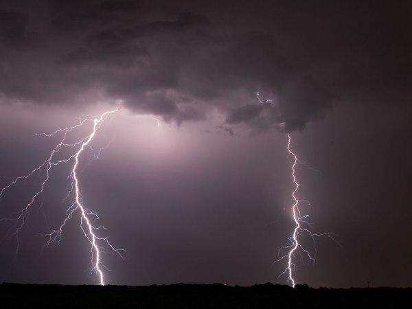 uttar pradesh 11 dead in Bahraich Chandauli and Jaunpur after struck by lightning uttar pradesh 11 dead in Bahraich Chandauli and Jaunpur after struck by lightning