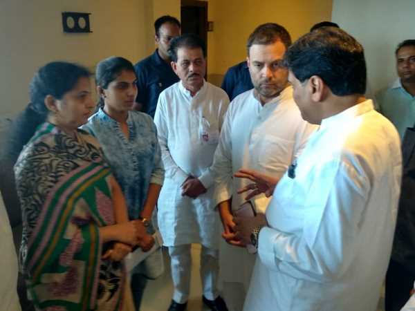 deceased workers wife reached to meet Rahul Gandhi deceased workers wife reached to meet Rahul Gandhi