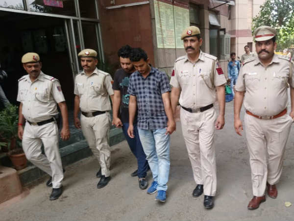 कैसे पकड़ी पुलिस