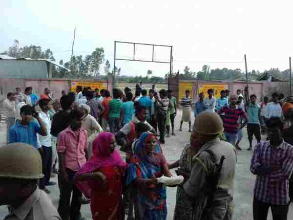 Protest after the death of an old aged man in Raebareli Protest after the death of an old aged man in Raebareli