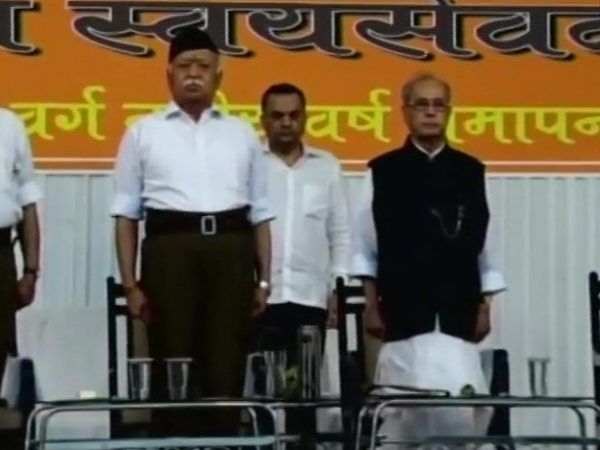 नागपुर: हेडगेवार के घर प्रणब ने विजिटर बुक में लिखा ये संदेश नागपुर: हेडगेवार के घर प्रणब ने विजिटर बुक में लिखा ये संदेश