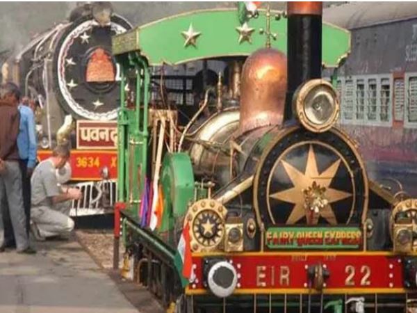 विरासत को बचाने में जुटा रेलवे