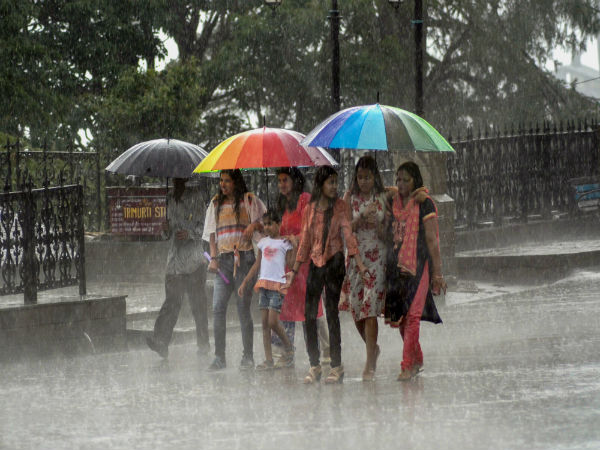 Monsoon update: पश्चिमी तट पर हो सकती है भारी बारिश Monsoon update: पश्चिमी तट पर हो सकती है भारी बारिश
