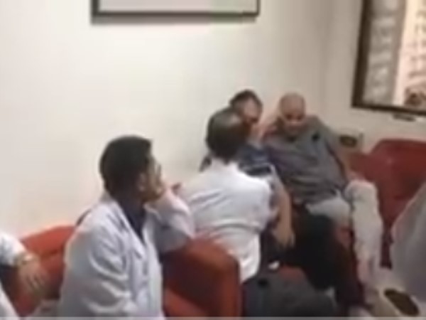 डॉक्टरों की टीम रख रही है सभी पर नजर