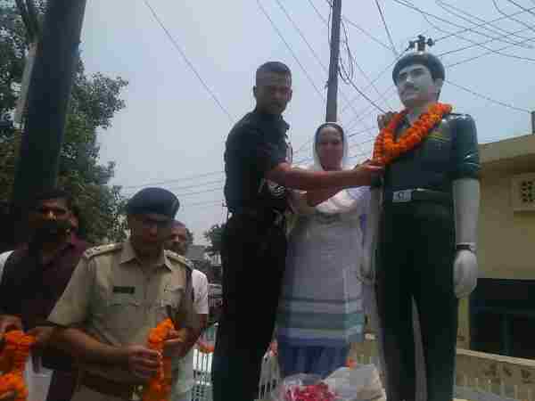 A son got selected as lieutenant in same battalion of his martyr father at kargil war A son got selected as lieutenant in same battalion of his martyr father at kargil war