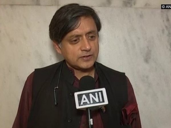 थरूर के खिलाफ कार्रवाई करने के लिए पर्याप्त सबूत हैं- सरकारी वकील