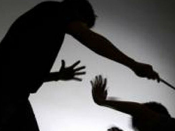 महाराष्ट्र के ठाणे का है मामला