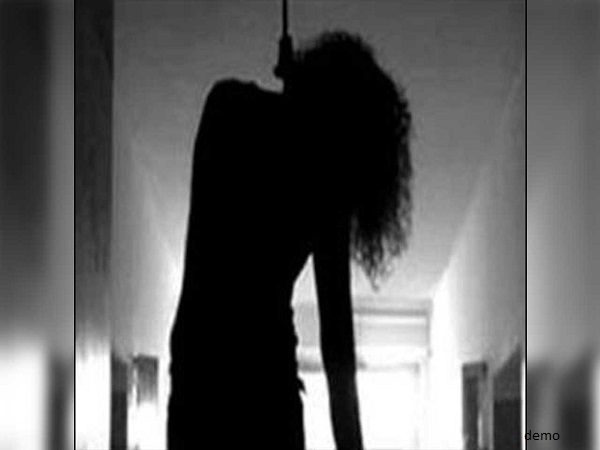 पूरी घटना फेसबुक पर लाइव स्ट्रीम होती रही