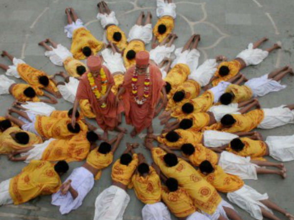 हर शुभ दिन का असर आपके जीवन पर पड़ता है...