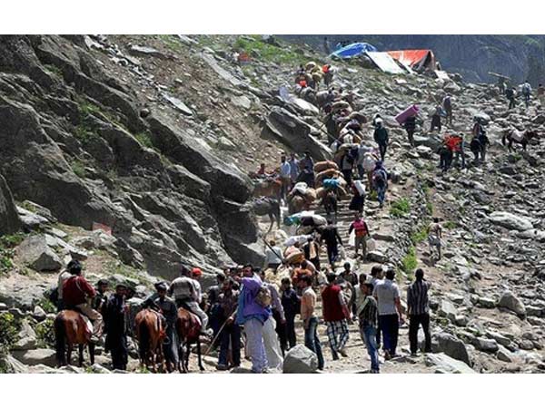 मानसरोवर यात्रा पर गईं हरियाणा की IAS रेणु फुलिया नेपाल में फंसी, एयर लिफ्ट की गईं मानसरोवर यात्रा पर गईं हरियाणा की IAS रेणु फुलिया नेपाल में फंसी, एयर लिफ्ट की गईं