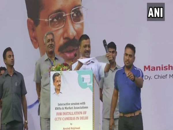 WATCH: Delhi CM Arvind Kejriwal tears a report of a Lieutenant Governor committee on CCTV cameras WATCH: Delhi CM Arvind Kejriwal tears a report of a Lieutenant Governor committee on CCTV cameras