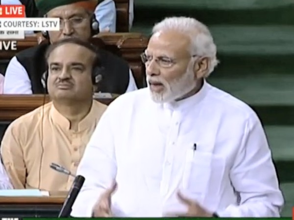 मुझे जितना गाली देना है दे दीजिए पर देश के जवानों को गाली मत दीजिए