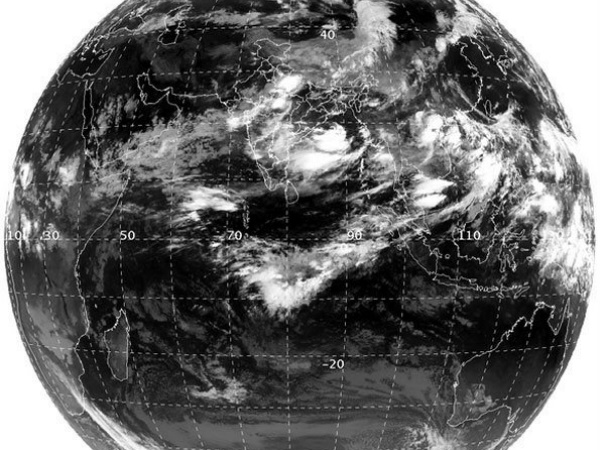 आज MP और उत्तराखंड में भारी बारिश की आशंका, अलर्ट जारी आज MP और उत्तराखंड में भारी बारिश की आशंका, अलर्ट जारी
