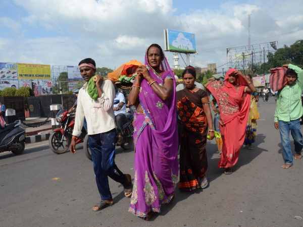 PMCH did not give the ambulance to woman dead body in patna PMCH did not give the ambulance to woman dead body in patna