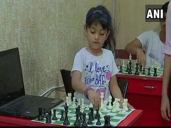 Meet This Chess Champion Saanvi Aggarwal From Chandigarh, She is Only 4 Meet This Chess Champion Saanvi Aggarwal From Chandigarh, She is Only 4