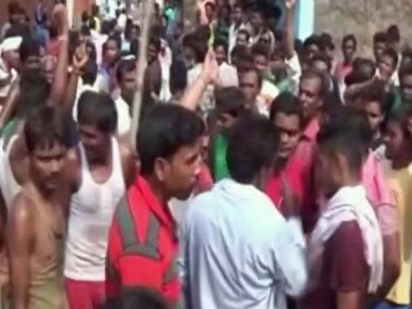 अहमदाबाद में लोगों ने भी भिखारी महिला को पीट-पीटकर मार डाला