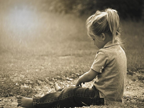Khap forces 5-year-old girl to stay in hut for 10 days For breaking an egg Khap forces 5-year-old girl to stay in hut for 10 days For breaking an egg