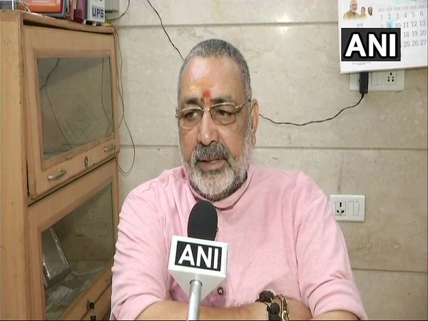 Giriraj Singh attacks Rahul Gandhi over meeting with Muslim intellectuals Giriraj Singh attacks Rahul Gandhi over meeting with Muslim intellectuals