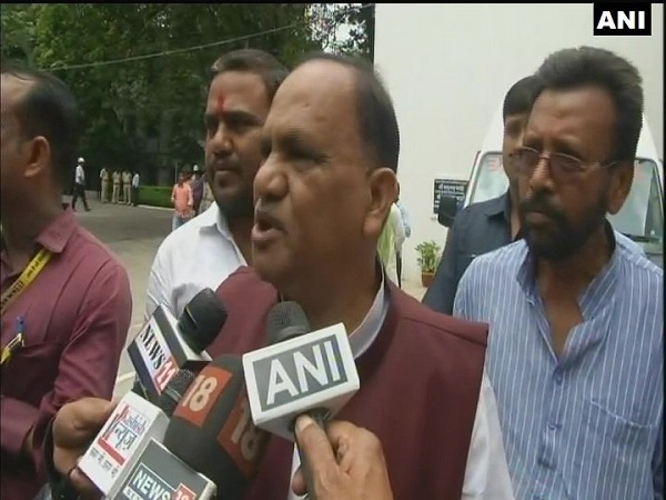 agnivesh is a fraud and not a Swami says jharkhand minister cp singh agnivesh is a fraud and not a Swami says jharkhand minister cp singh