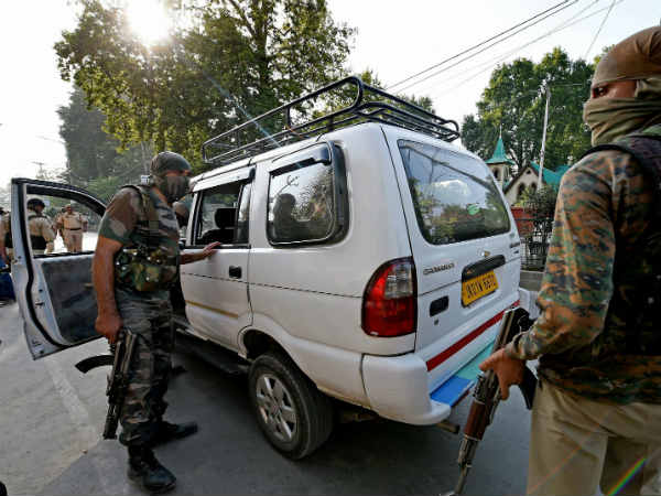 नेवी और एयरफोर्स की प्रतिक्रिया