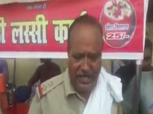 lucknow criminal looted pistol from inspector lucknow criminal looted pistol from inspector