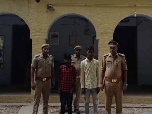 viral video of molestation with a girl in Jaunpur viral video of molestation with a girl in Jaunpur