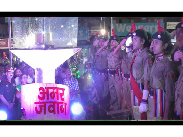 up first time amar jawan jyoti burn in kanpur up first time amar jawan jyoti burn in kanpur