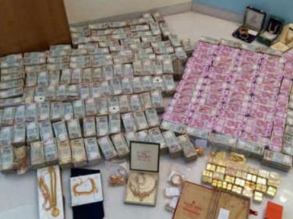 बड़े जूलर्स भी उनके पास जूलरी गिरवी रखकर ब्याज पर पैसा लेते थे