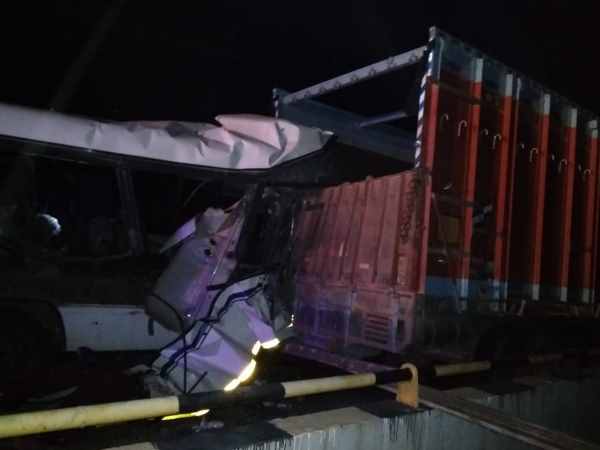8 people died in roadways bus accident in Mirzapur 8 people died in roadways bus accident in Mirzapur
