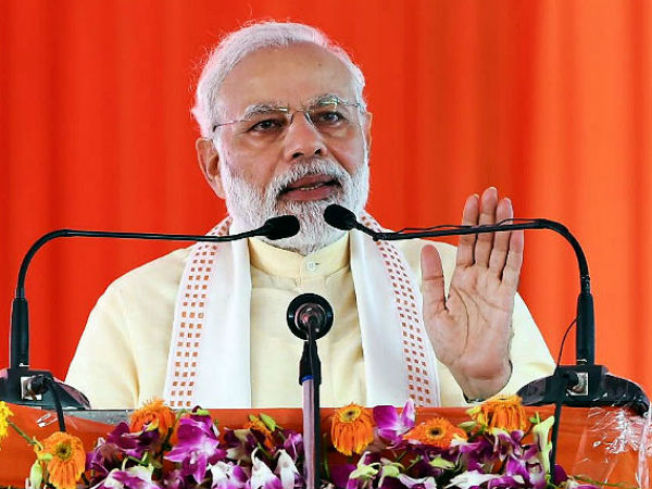 जब भोजपुरी में बोले पीएम- हम पांव छुई के प्रणाम करत हई... जब भोजपुरी में बोले पीएम- हम पांव छुई के प्रणाम करत हई...