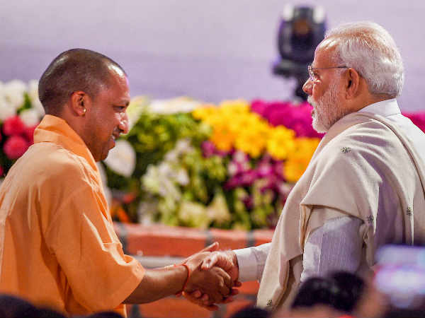 यूपी में निवेश लाने पर सतीश महाना के प्रयासों को पीएम ने सराहा