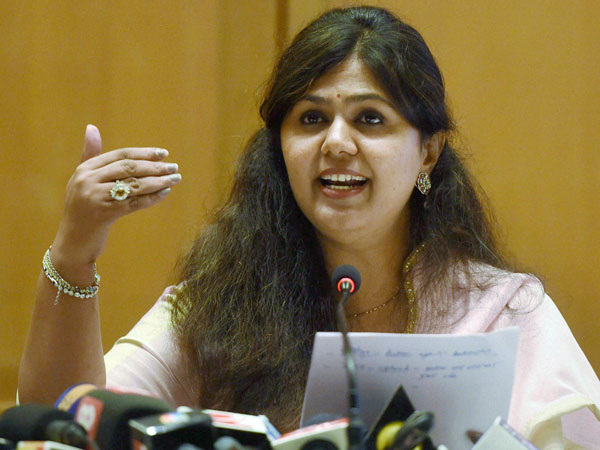 Make Pankaja Munde CM for an hour Shiv Sena dig at Fadnavis on Maratha reservation Make Pankaja Munde CM for an hour Shiv Sena dig at Fadnavis on Maratha reservation