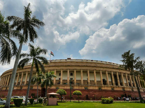 क्या होता है अविश्वास प्रस्ताव, जाएगी मोदी सरकार या हारेगा विपक्ष? पढ़ें पूरा गणित क्या होता है अविश्वास प्रस्ताव, जाएगी मोदी सरकार या हारेगा विपक्ष? पढ़ें पूरा गणित
