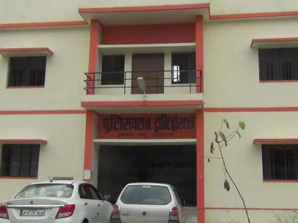 muzaffarnagar police line quarters painted saffron muzaffarnagar police line quarters painted saffron