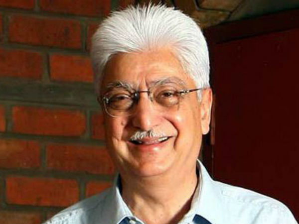 पद्म विभूषण से सम्मानित किया गया