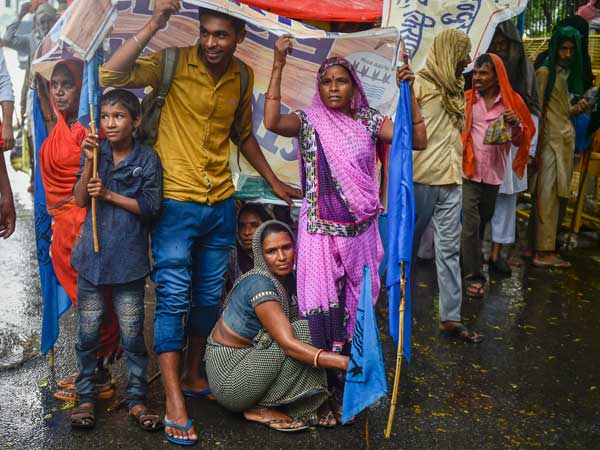 बारिश के कारण बदला पीएम मोदी का रास्ता