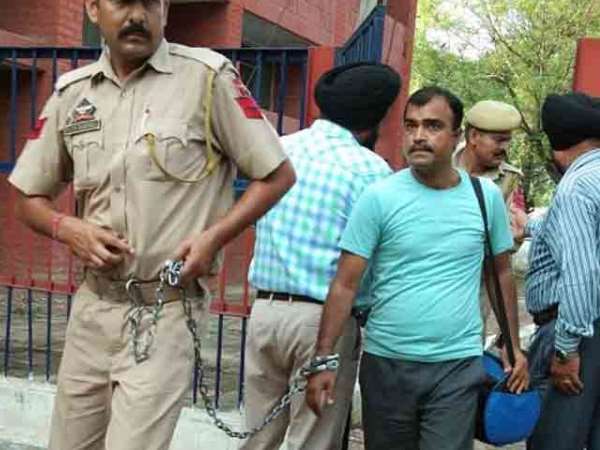 गुरदासपुर जेल जाकर मामले की जांच करने के निर्देश दिए